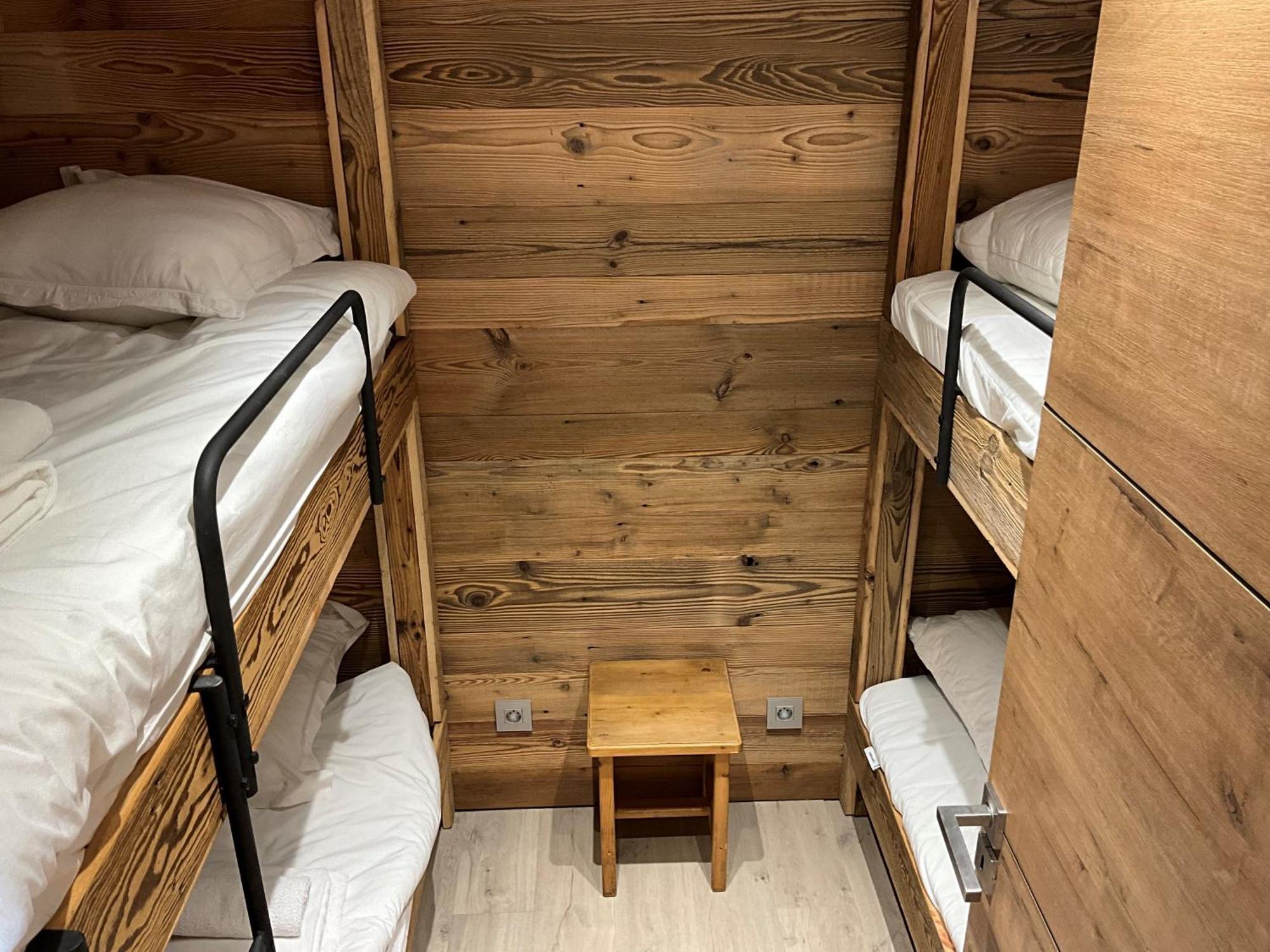 Le De Molanes - 1500 Apartment